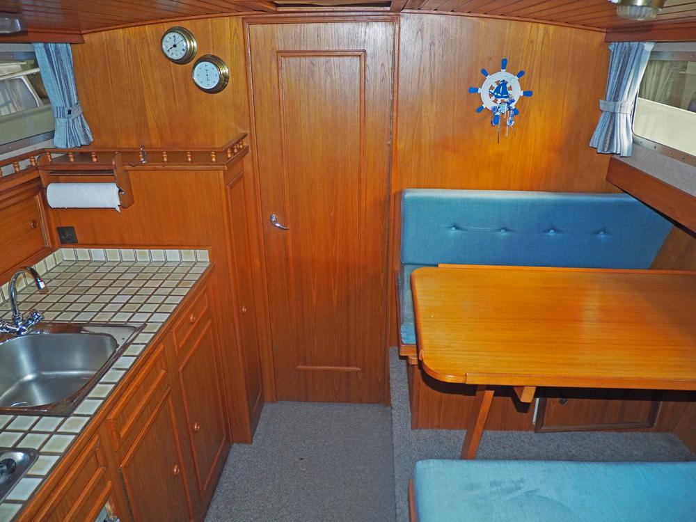 Cabin en avant, H&eacute;bergements
